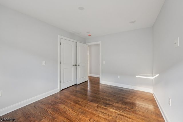 139 N 15Th St 2, East Orange City, NJ 07017