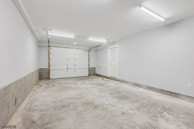 139 N 15Th St 2, East Orange City, NJ 07017