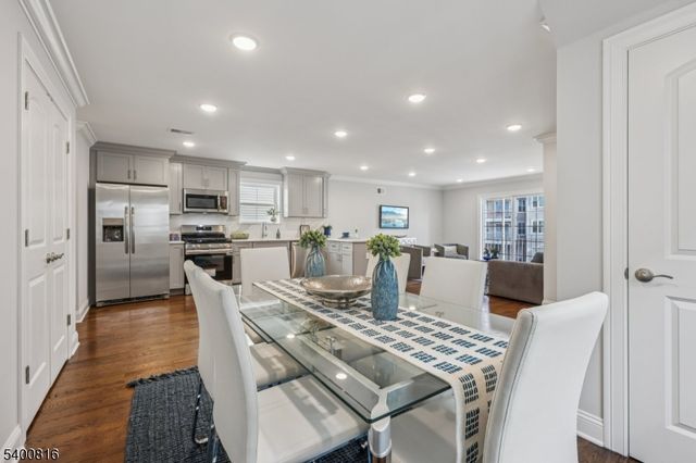 139 N 15Th St 2, East Orange City, NJ 07017