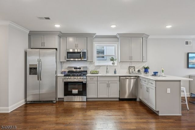 139 N 15Th St 2, East Orange City, NJ 07017