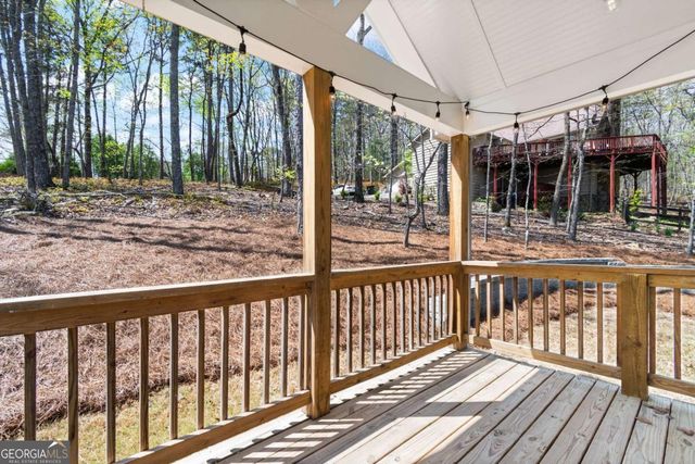 305 Ridgewood Drive, Waleska, GA 30183