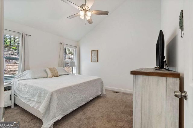 305 Ridgewood Drive, Waleska, GA 30183