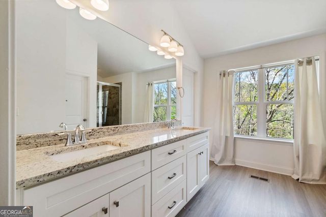 305 Ridgewood Drive, Waleska, GA 30183