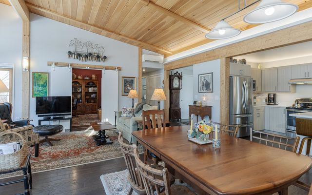 101 Wentworth Road, Walpole, NH 03608