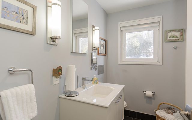 101 Wentworth Road, Walpole, NH 03608