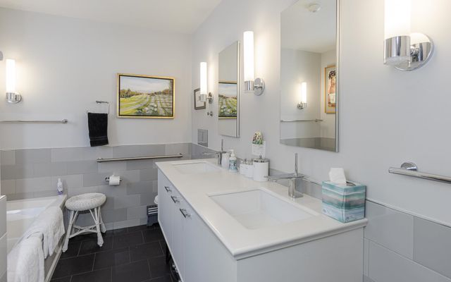 101 Wentworth Road, Walpole, NH 03608