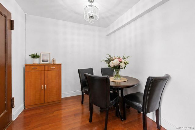 21519 48th Avenue 2E, Oakland Gardens, NY 11364