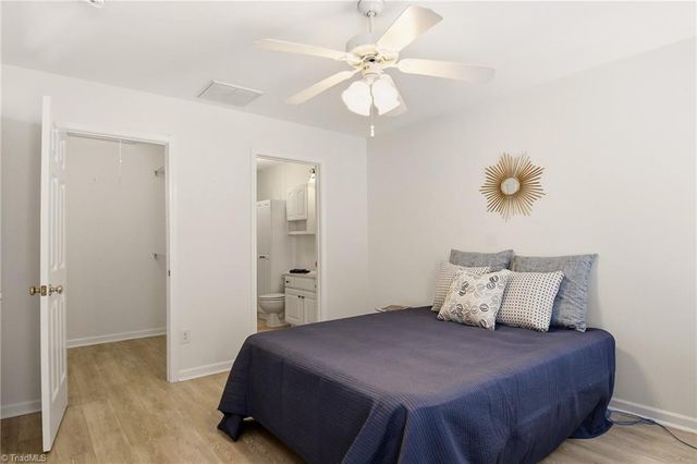 2140 Weststone Road 140, Clemmons, NC 27012