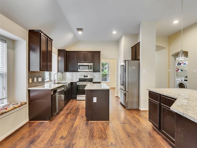 7914 Sinfonia Drive, Houston, TX 77040