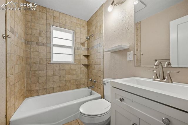 323 Arthur Street, Pueblo, CO 81004