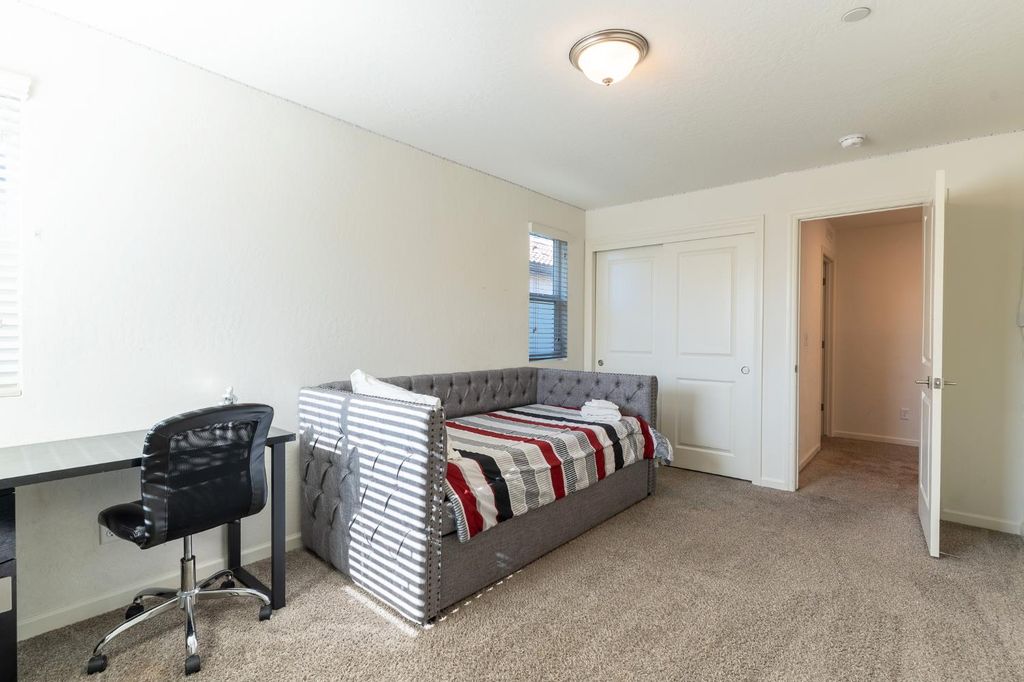 Image 17 of property listing at 3742 Longford Way, Clovis, CA 93619