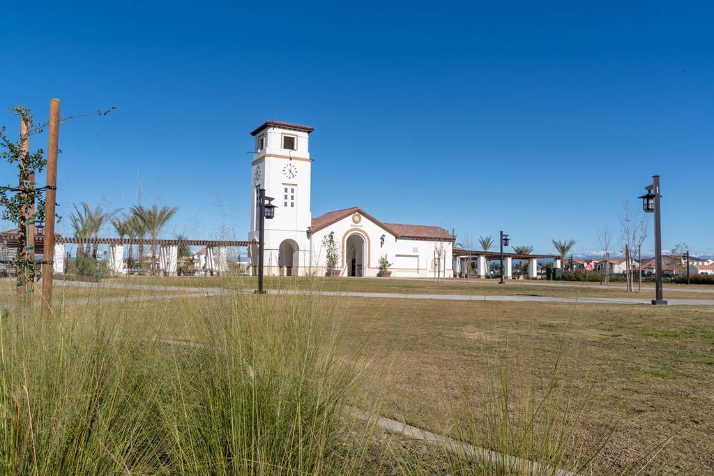 Image 34 of property listing at 3742 Longford Way, Clovis, CA 93619