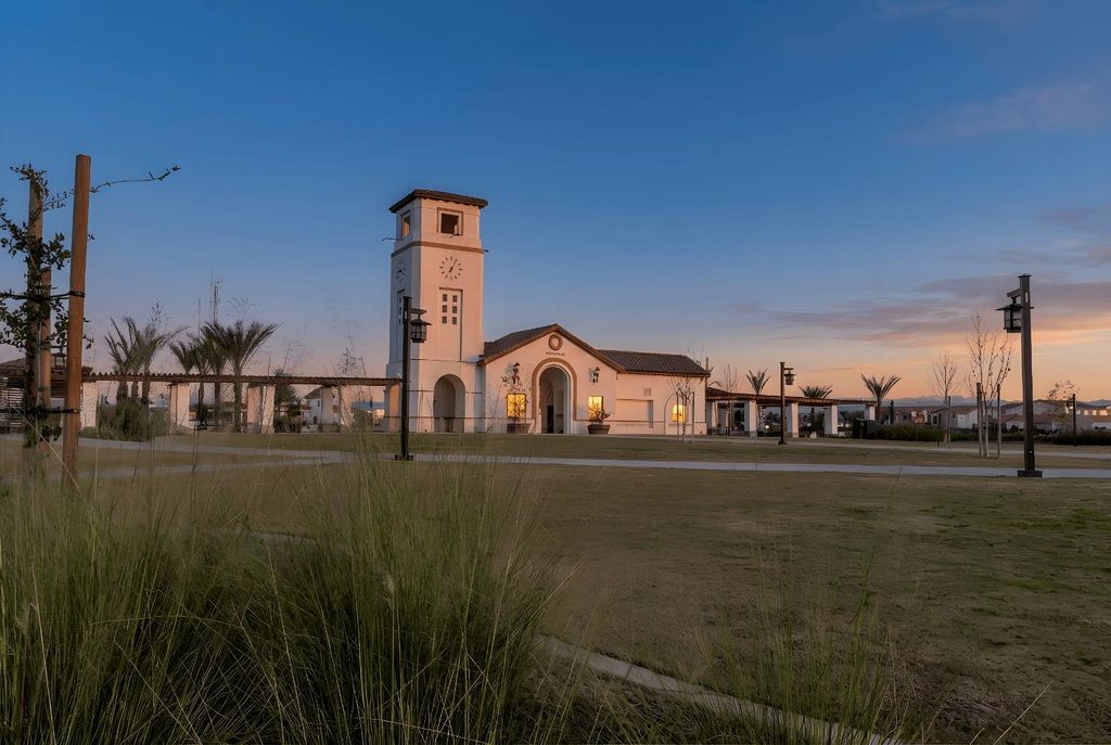 Image 35 of property listing at 3742 Longford Way, Clovis, CA 93619