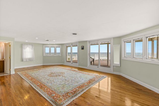 103 Ocean Drive, Seabrook, NH 03874