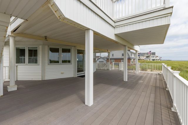 103 Ocean Drive, Seabrook, NH 03874