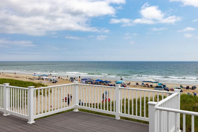 103 Ocean Drive, Seabrook, NH 03874