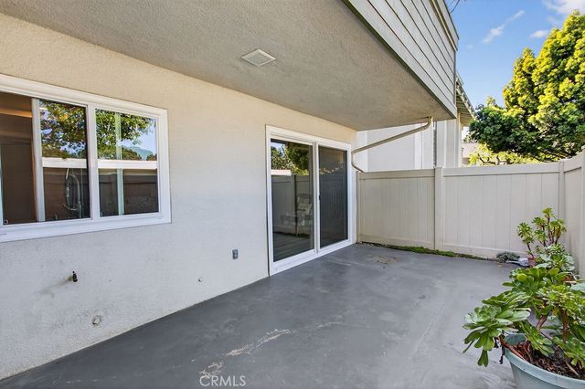 8777 Coral Springs Court 8C, Huntington Beach, CA 92646