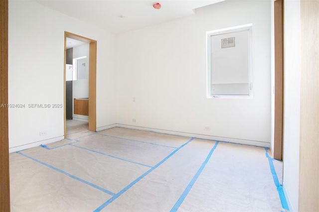 1105 SW 22nd Ter, Miami, FL 33129