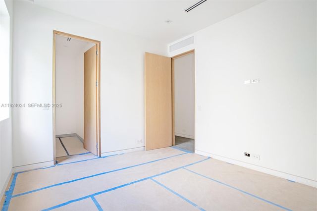 1105 SW 22nd Ter, Miami, FL 33129