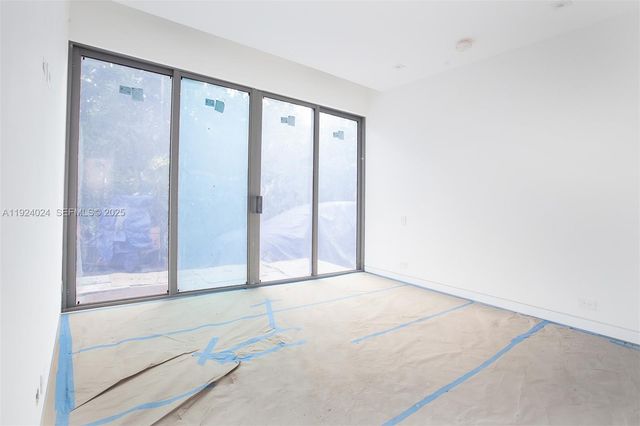 1105 SW 22nd Ter, Miami, FL 33129