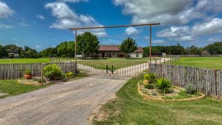 3530 Bartallen Lane, Weatherford, TX 76088