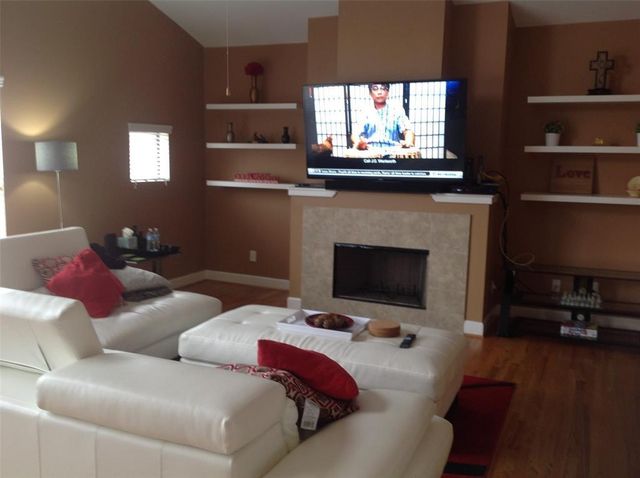 3735 Main Plaza Drive, Houston, TX 77025