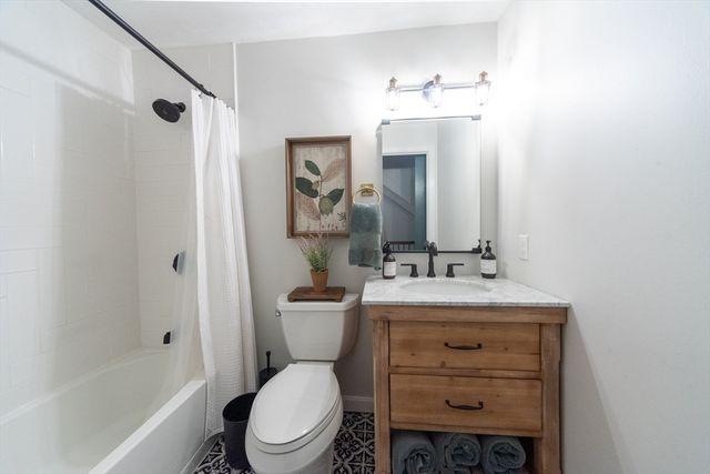 3 Daniel Dr. 3, Easton, MA 02356
