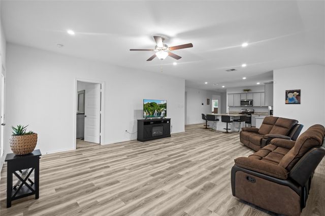 3513 Allie Payne Road, Orange, TX 77632