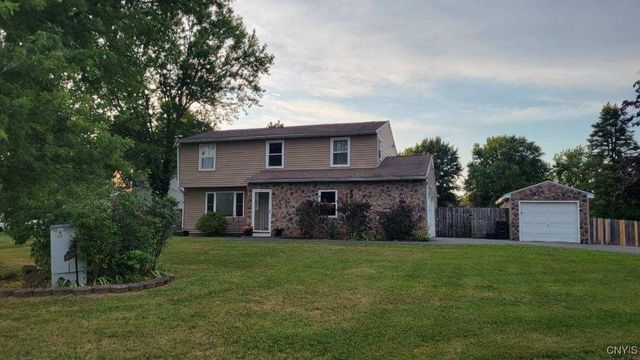 8177 Avoss Lane, Clay, NY 13041
