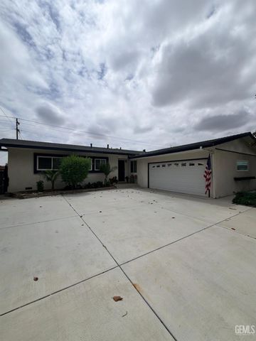 2613 N Cardinal Avenue, Bakersfield, CA 93306
