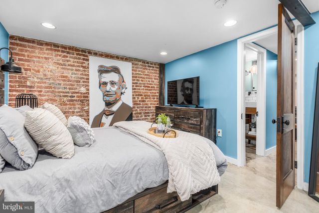 124 TODD PL NE, Washington, DC 20002