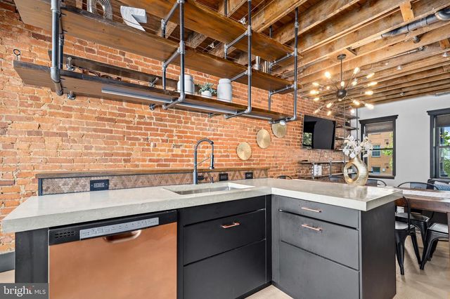 124 TODD PL NE, Washington, DC 20002
