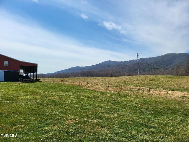 107 Pay Dons Way Drive, Unicoi, TN 37692