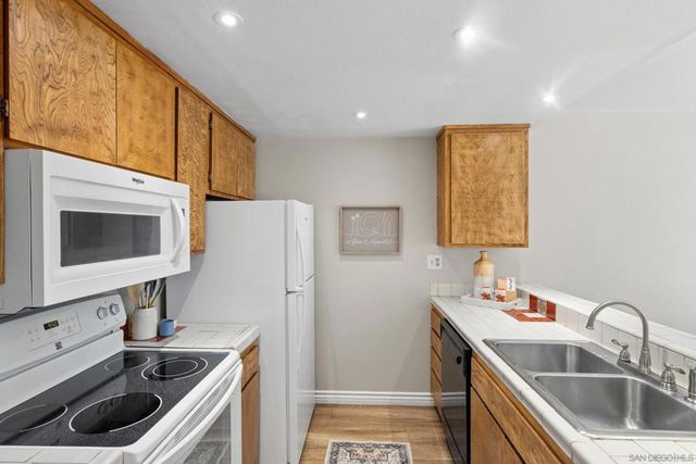 5989 Rancho Mission Rd 103, San Diego, CA 92108