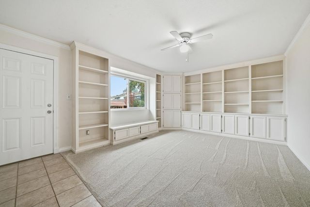 686 La Contenta Dr, Valley Springs, CA 95252