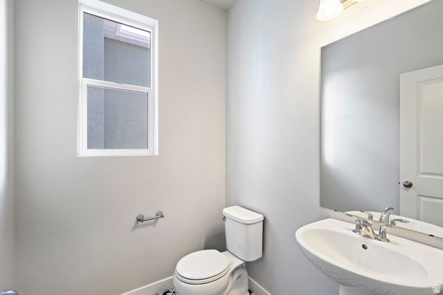 6961 W FARNSWORTH PEAK LN, West Jordan, UT 84081