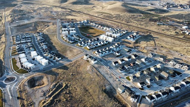 6961 W FARNSWORTH PEAK LN, West Jordan, UT 84081