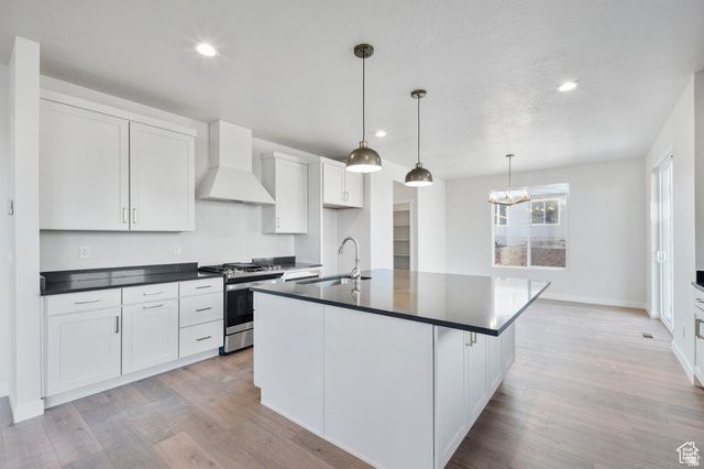 6961 W FARNSWORTH PEAK LN, West Jordan, UT 84081
