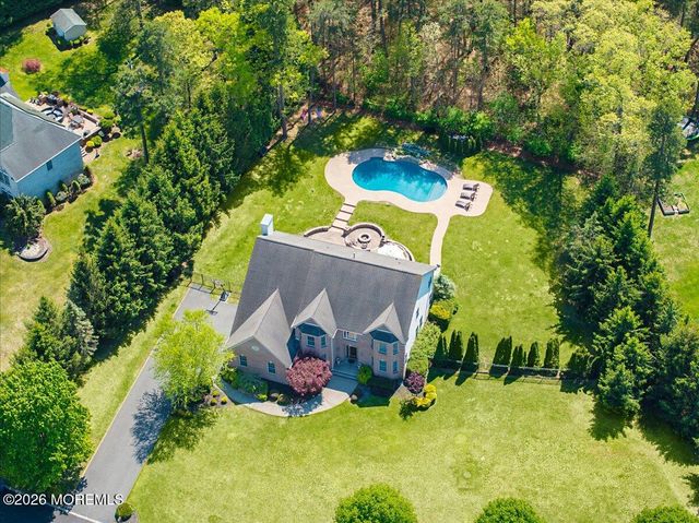 16 Conor Road, Jackson, NJ 08527