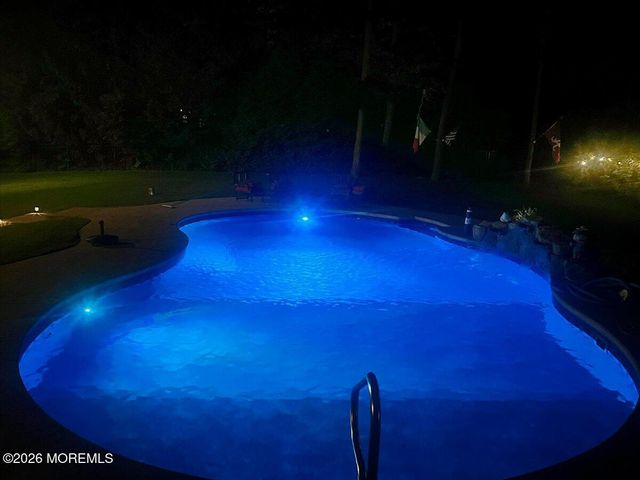 16 Conor Road, Jackson, NJ 08527