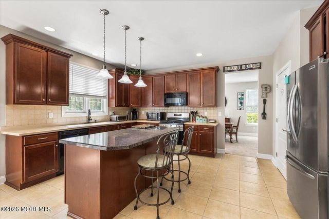 16 Conor Road, Jackson, NJ 08527