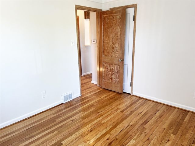 7730 Chatham, Redford, MI 48239