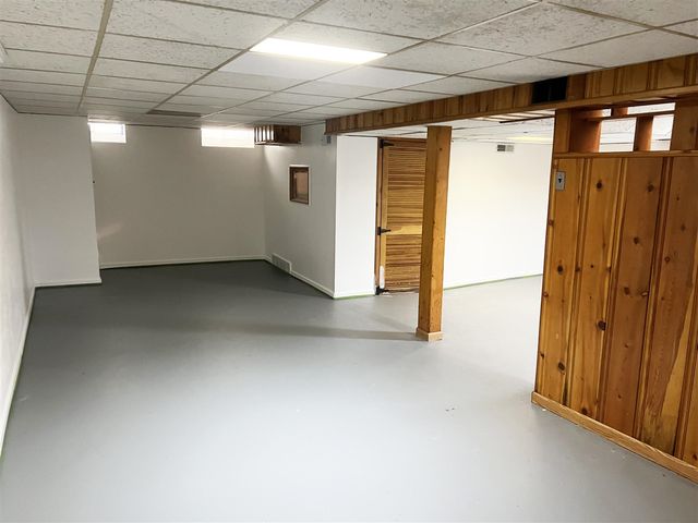 7730 Chatham, Redford, MI 48239