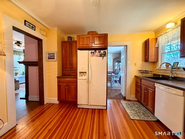 80 Cliff Street, Naugatuck, CT 06770