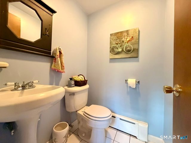 80 Cliff Street, Naugatuck, CT 06770