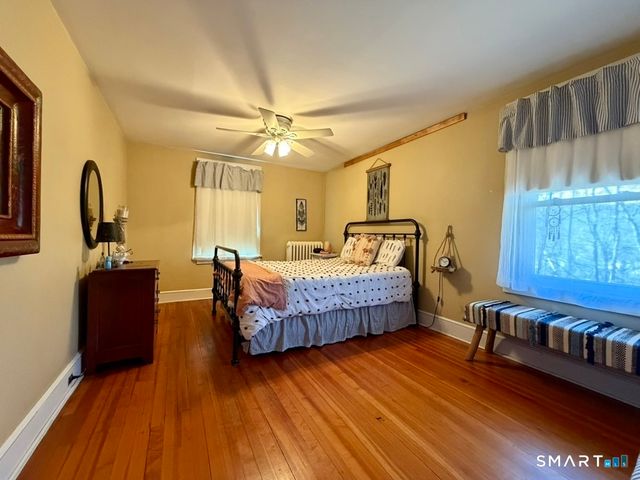 80 Cliff Street, Naugatuck, CT 06770