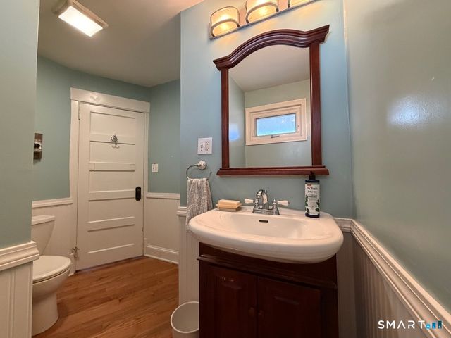 80 Cliff Street, Naugatuck, CT 06770