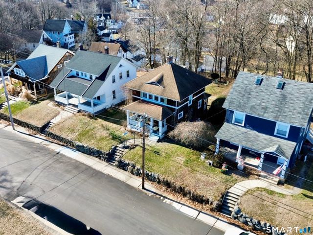 80 Cliff Street, Naugatuck, CT 06770