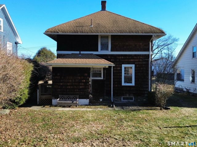80 Cliff Street, Naugatuck, CT 06770