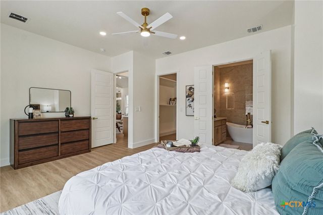 858 Rutherford, Fischer, TX 78623